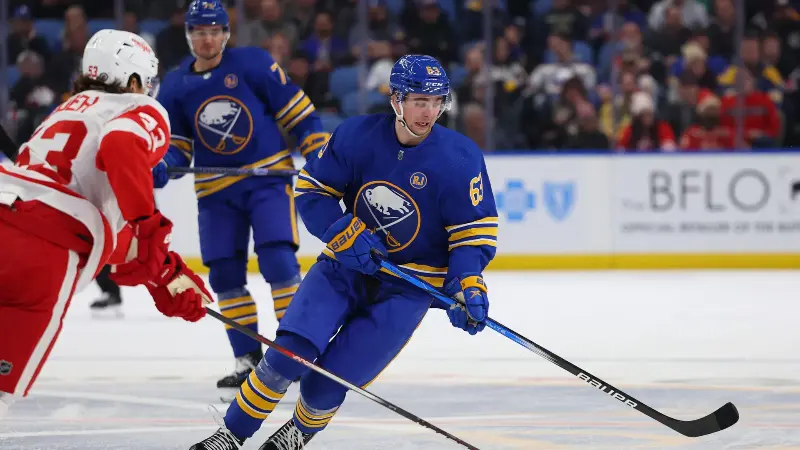 Аналитик, освещающий «Баффало Сейбрз», прямо призывает команду обменять 22-летнего нападающего, который, по его мнению, не оказывает достаточного влияния на игру.