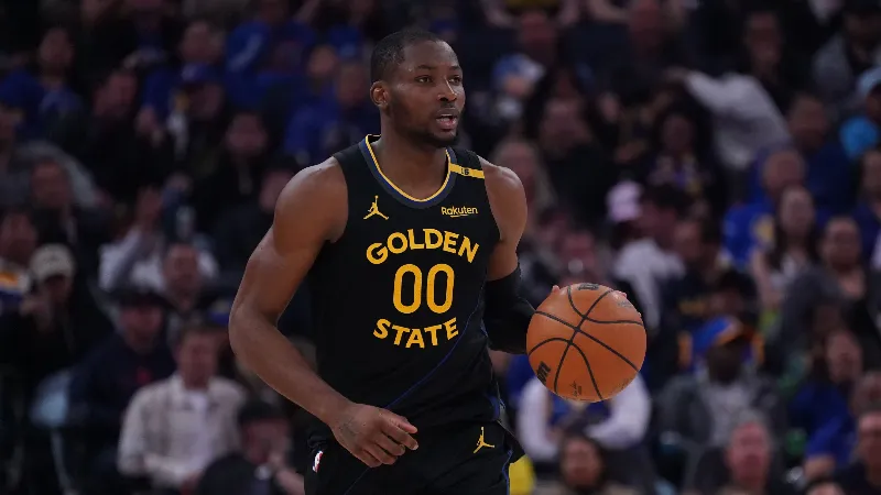 Шеннон Шарп в недоумении: шокирующее решение усадить Джонатана Кумингу на скамейку имело обратный эффект в сокрушительном поражении «Уорриорз».