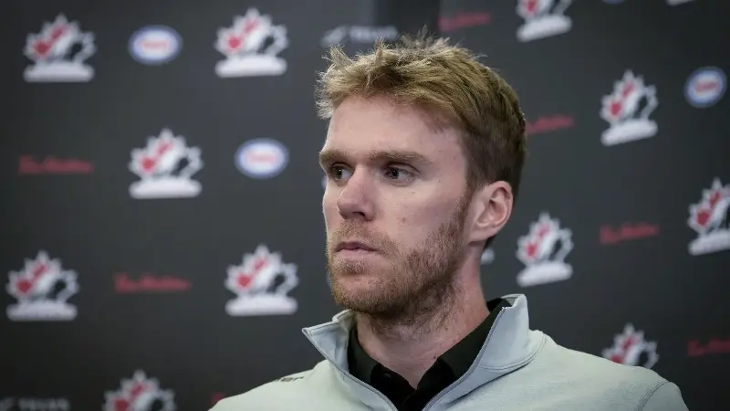 По утверждению ведущего инсайдера НХЛ, если Коннор Макдэвид решит покинуть «Эдмонтон Ойлерз», он позаботится о том, чтобы клуб получил достойную компенсацию в результате громкого обмена.