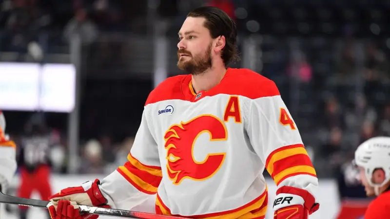 Аналитик из Торонто утверждает, что Расмус Андерссон и «Вегас Голден Найтс» вступили в сговор против «Калгари Флэймз», стремясь свести к минимуму активы, которые придется отдать при обмене.