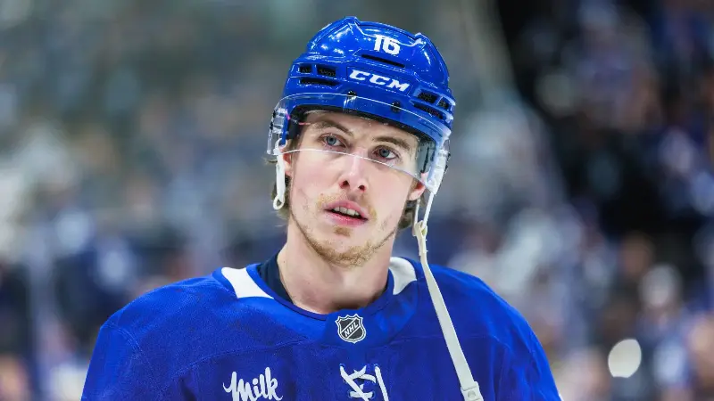 Обозреватель из «Торонто» подверг жесткой критике Митча Марнера и его агента за «манипулирование» заявлениями об угрозах расправы и опасениях за безопасность семьи.