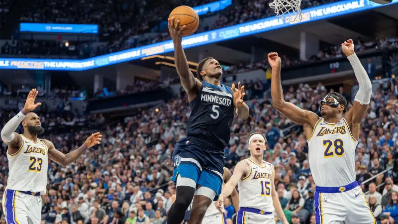 «Мы до сих пор иногда об этом думаем», - Руи Хатимура признался, что поражение от «Тимбервулвз» в плей-офф всё ещё не даёт покоя «Лейкерс» в преддверии нового сезона.