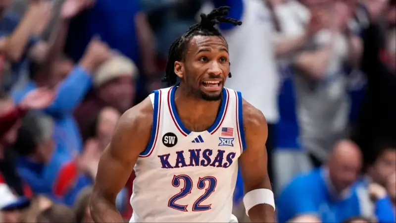 С кем из НБА сравнивают Даррина Питерсона? Предполагаемый первый номер драфта ярко проявил себя в «Канзасе» в принципиальном матче против Эй Джей Дибанцы.