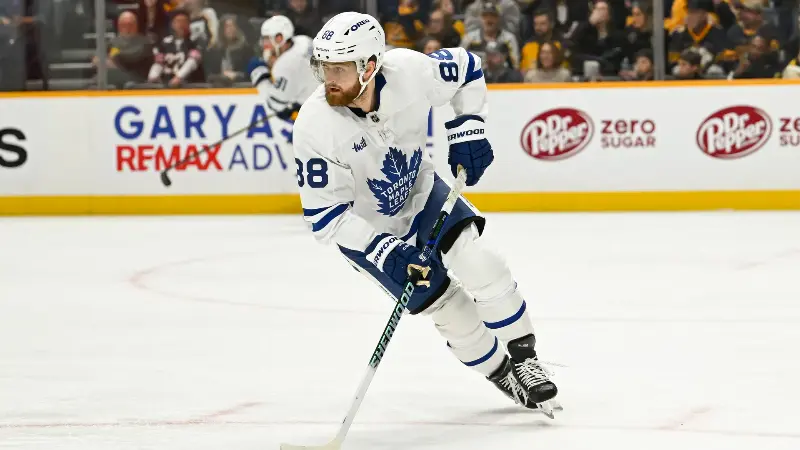 Вильям Нюландер назвал увольнение Марка Савара «первым шагом» к улучшению игры «Лифс».