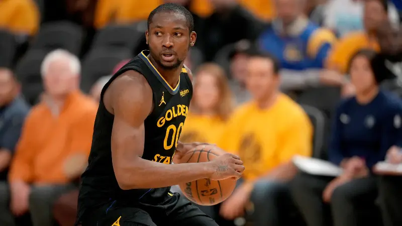 Слухи о свободных агентах: Инсайдер НБА назвал главный камень преткновения в переговорах «Уорриорз» с Джонатаном Кумингой.