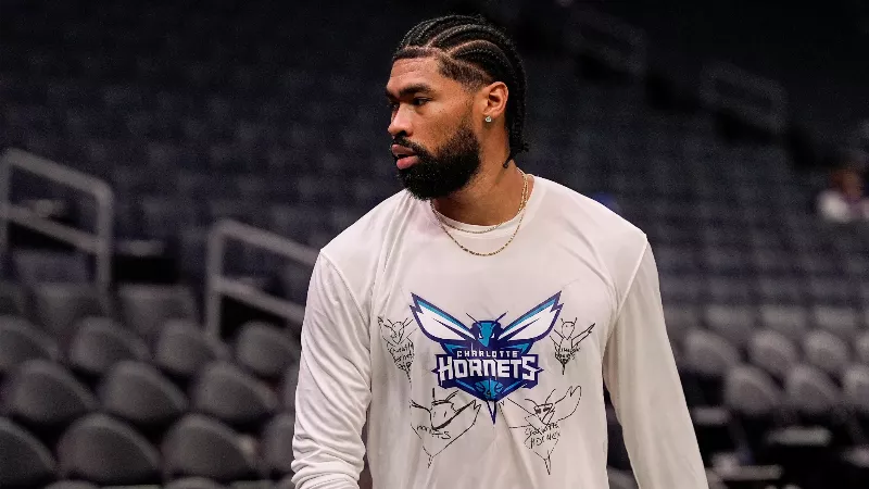 Слухи о трейдах в НБА: «Лос-Анджелес Лейкерс» среди шести команд, претендующих на ямайского центрового с контрактом в $4,000,000 перед дедлайном.