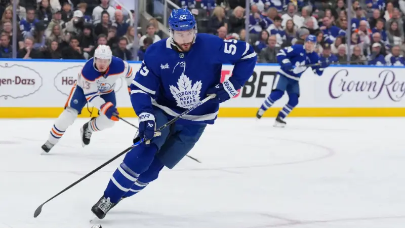 Слухи НХЛ: Инсайдер предполагает, что «Эдмонтон» делал запрос в «Торонто» по поводу Николя Руа и защитника с контрактом на 14 миллионов долларов.