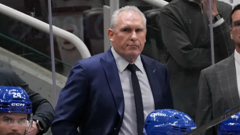 Слухи НХЛ: Главный тренер «Лифс» Крейг Беруби и генеральный менеджер «Предаторз» Барри Тротц оказались под угрозой увольнения всего через несколько дней после отставки Кевина Адамса из «Сейбрз».