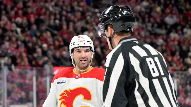 Слухи НХЛ: «Торонто Мейпл Лифс» и «Монреаль Канадиенс» оказались в числе команд, «прощупывающих почву» по поводу обмена Назема Кадри из «Калгари Флэймз» в преддверии дедлайна.